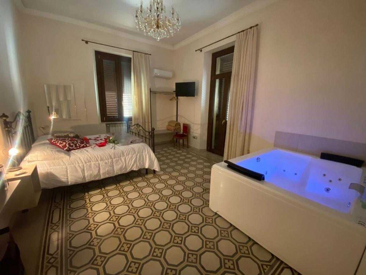 Il Palazzo - Luxury Home & Event 코센차 외부 사진